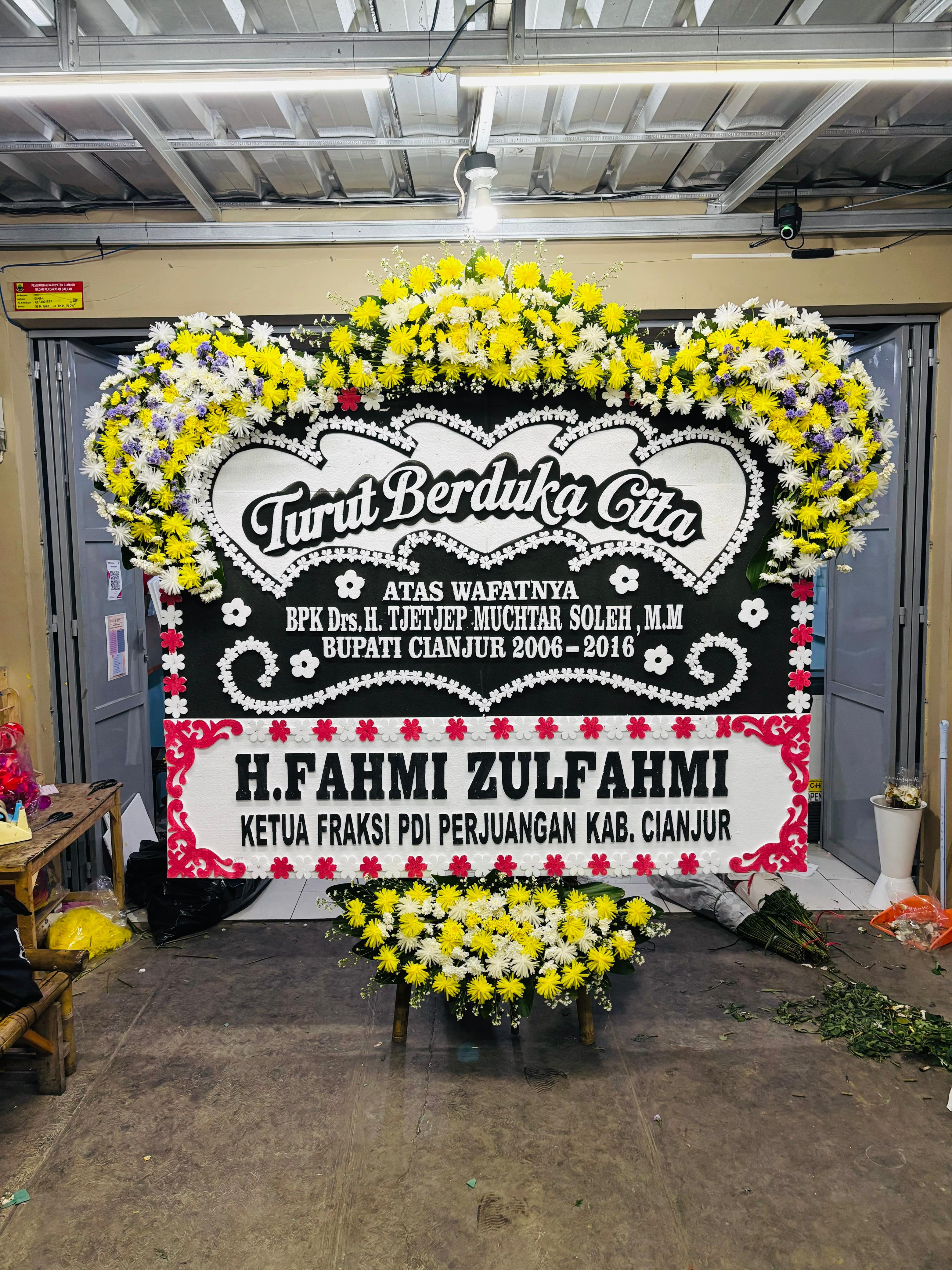 Bunga Duka Cita (Besar 4 Titik)